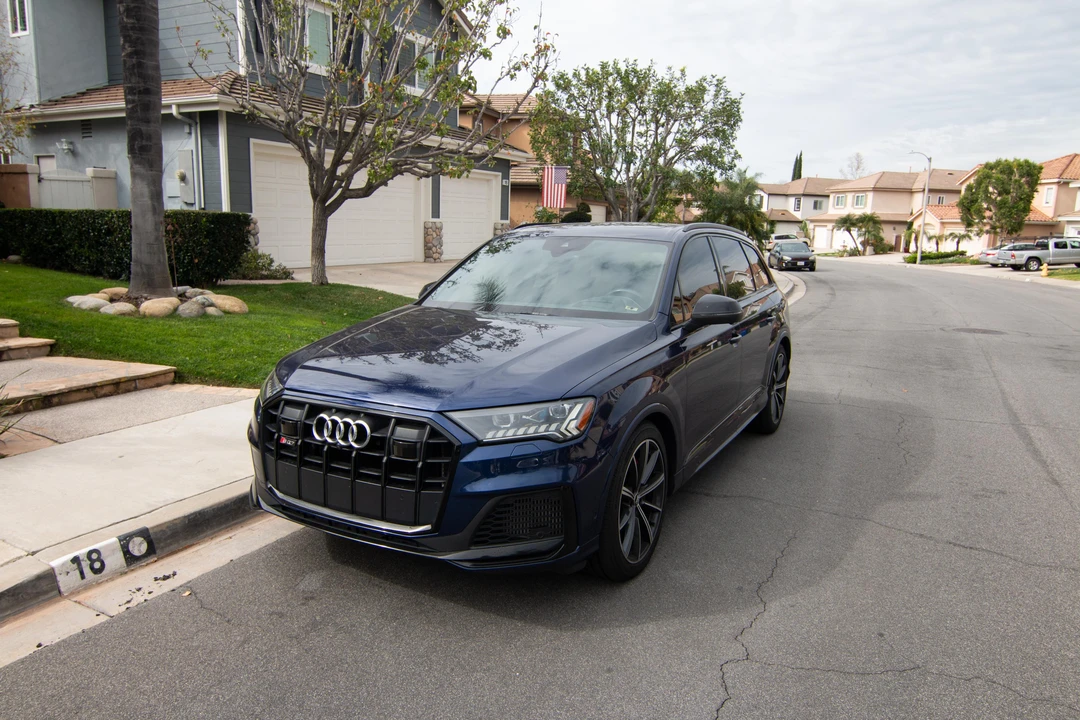 2020 Audi SQ7 - Image 7 of 31