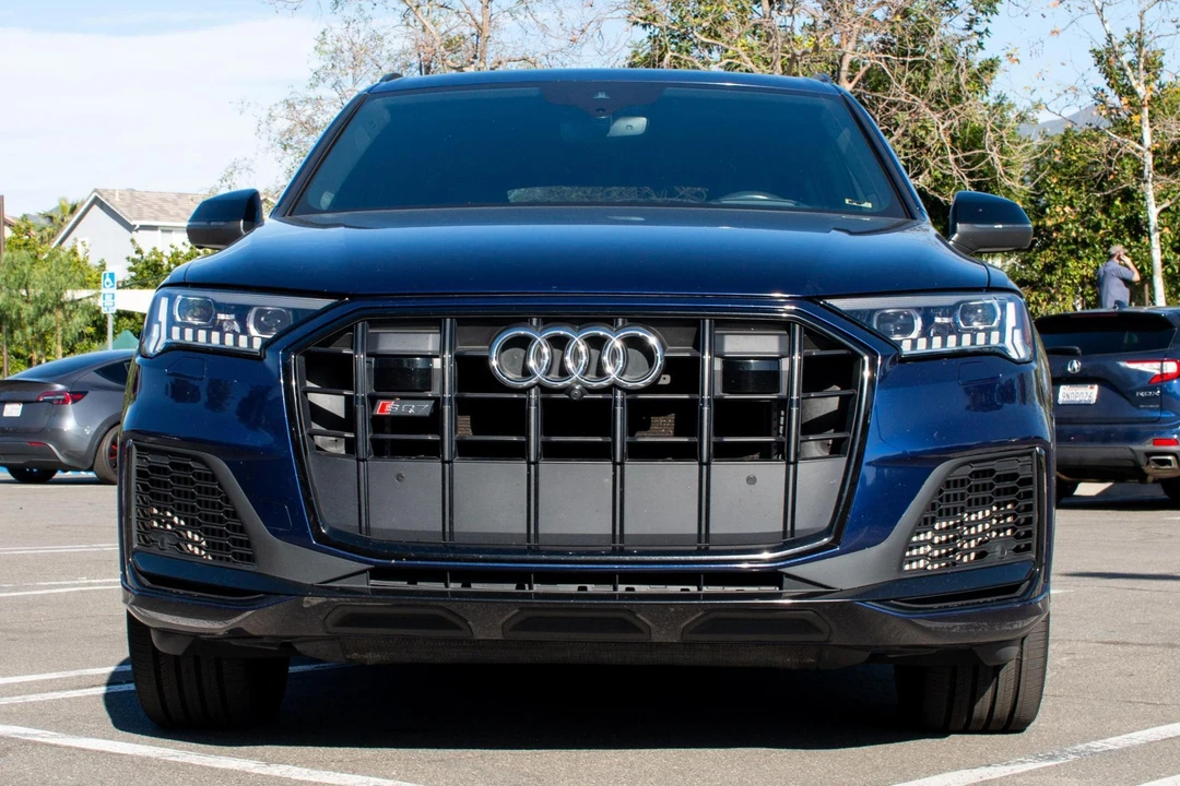2020 Audi SQ7 - Image 2 of 31