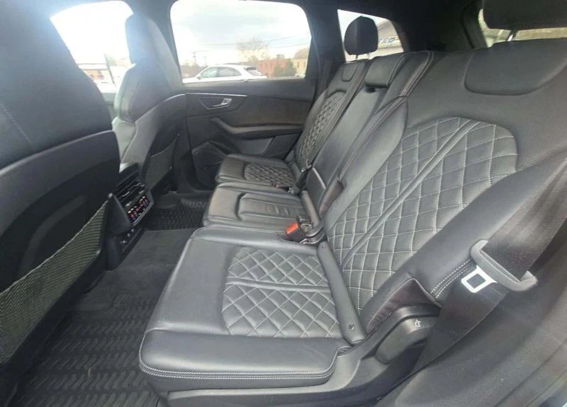2020 Audi SQ7 - Image 9 of 10