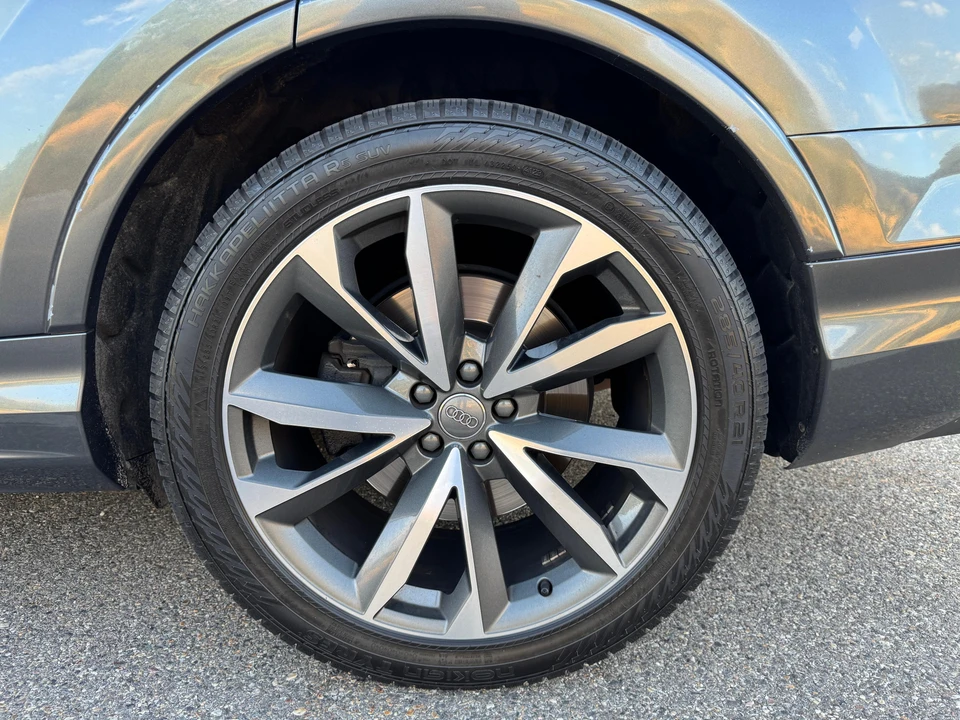 2020 Audi SQ7 - Image 29 of 31