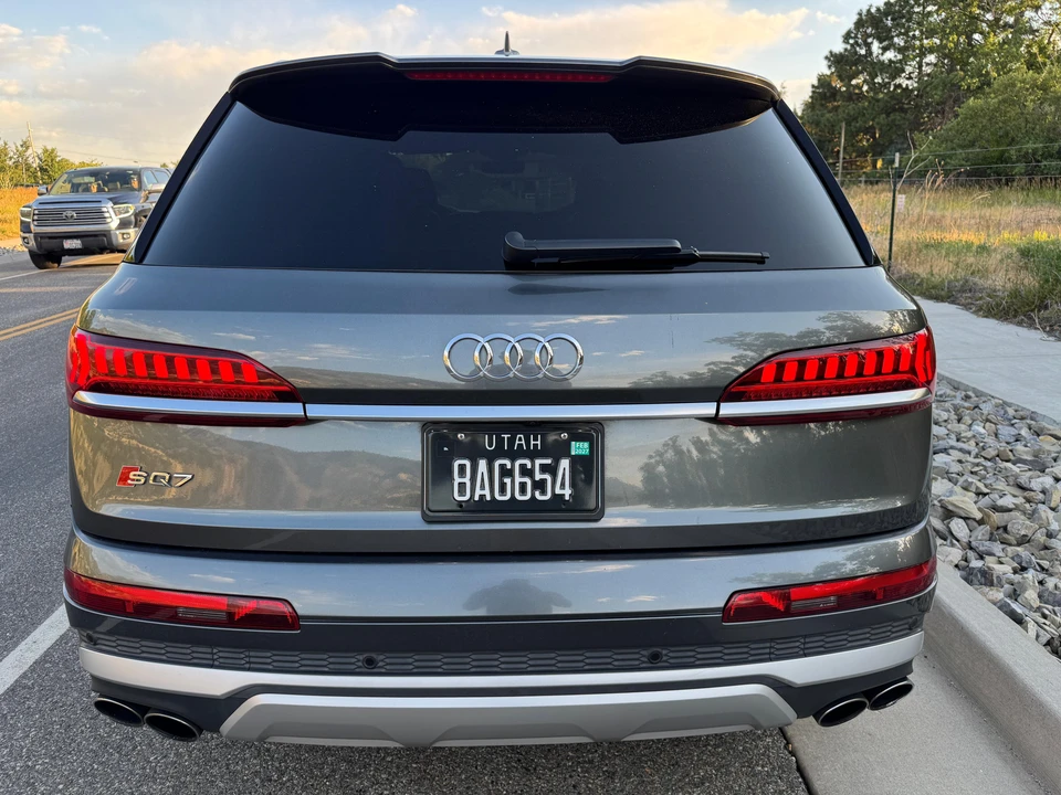 2020 Audi SQ7 - Image 9 of 31