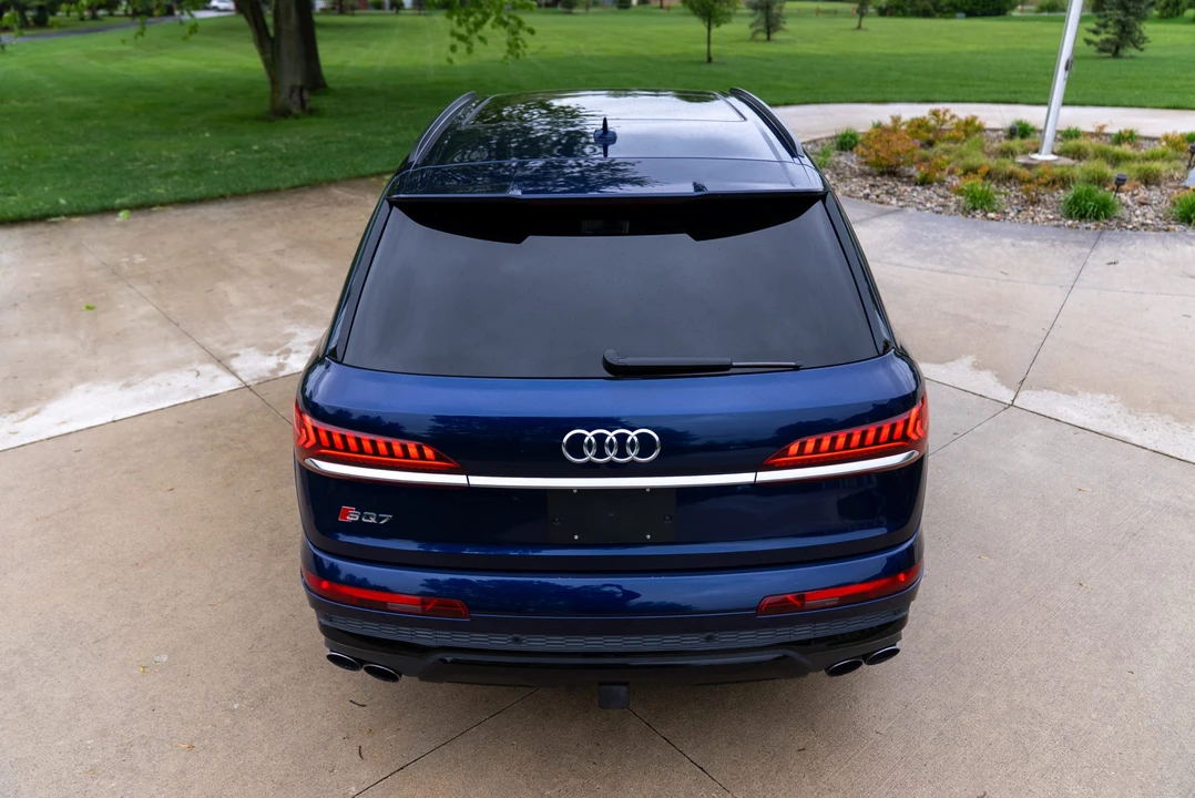 2020 Audi SQ7 - Image 26 of 31