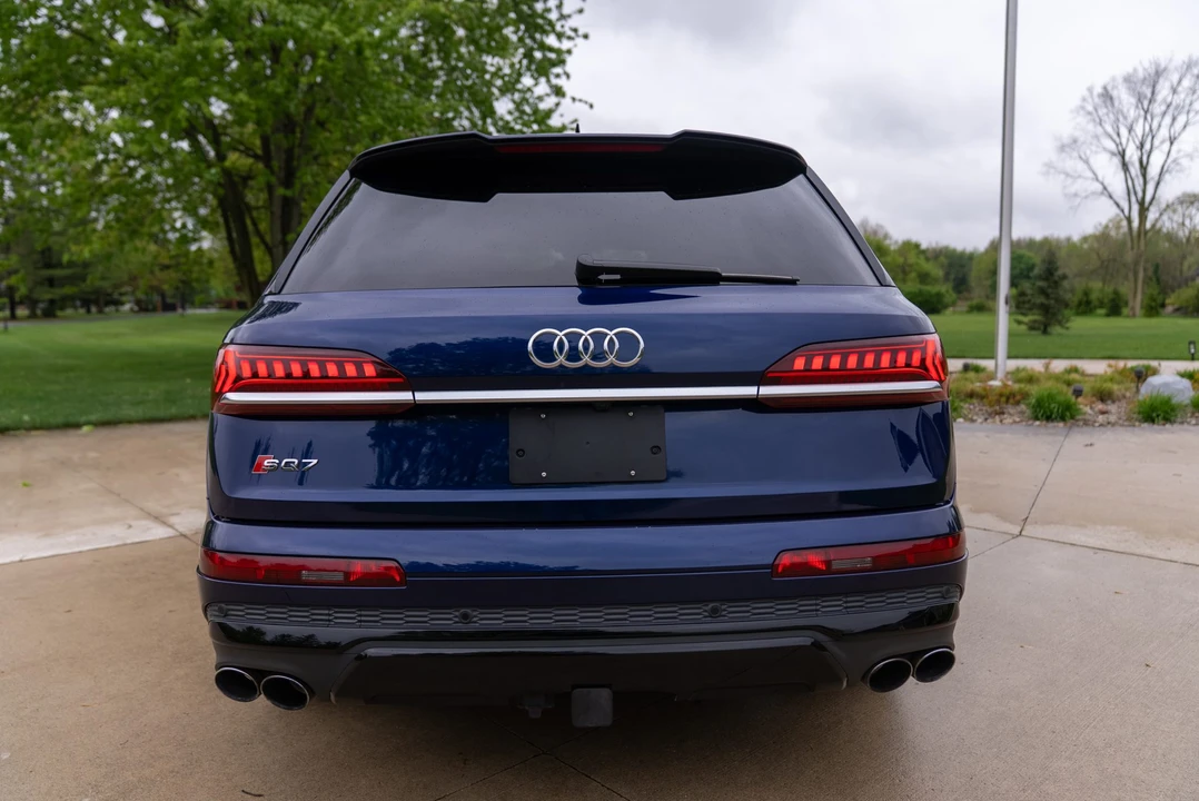 2020 Audi SQ7 - Image 28 of 31