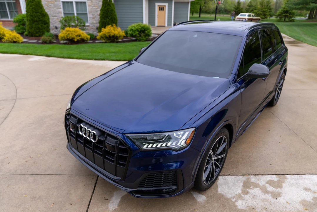 2020 Audi SQ7 - Image 8 of 31