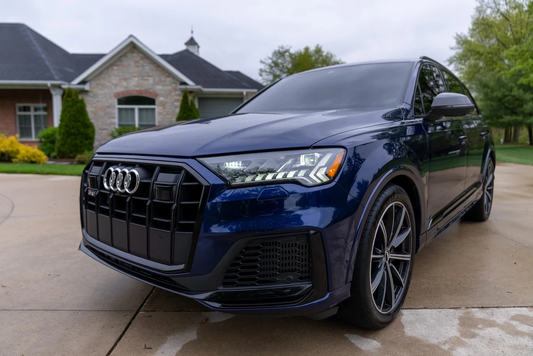 2020 Audi SQ7 - Image 9 of 31