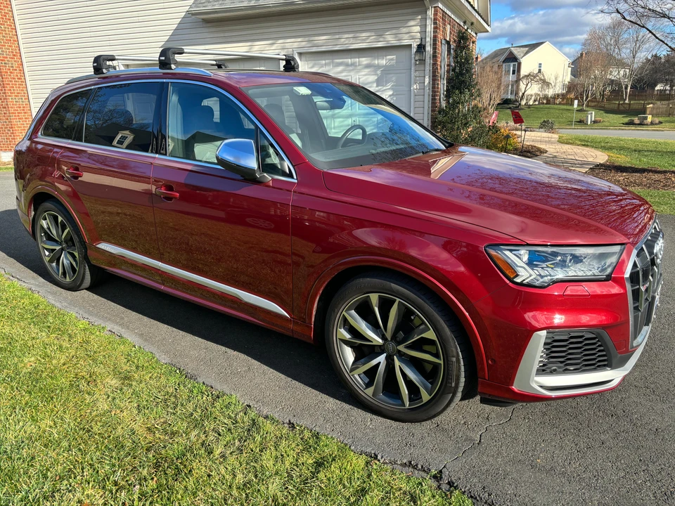 2020 Audi SQ7 - Image 9 of 31