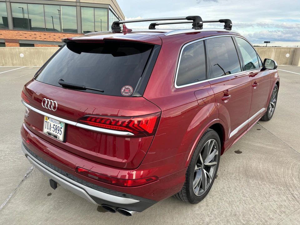 2020 Audi SQ7 - Image 8 of 31