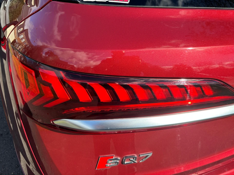 2020 Audi SQ7 - Image 14 of 31