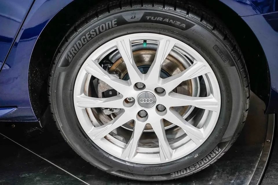 2020 Audi B9 A4 - Image 7 of 8