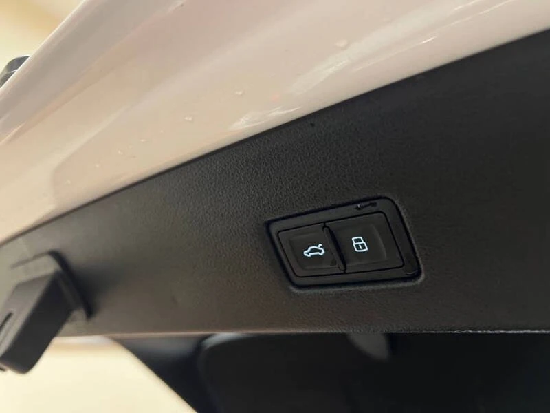 2020 Audi C8 A7 - Image 13 of 20