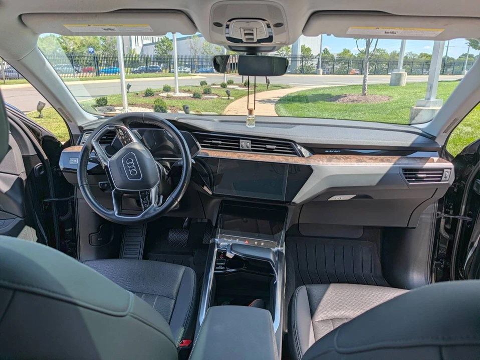 2020 Audi e-tron - Image 12 of 21