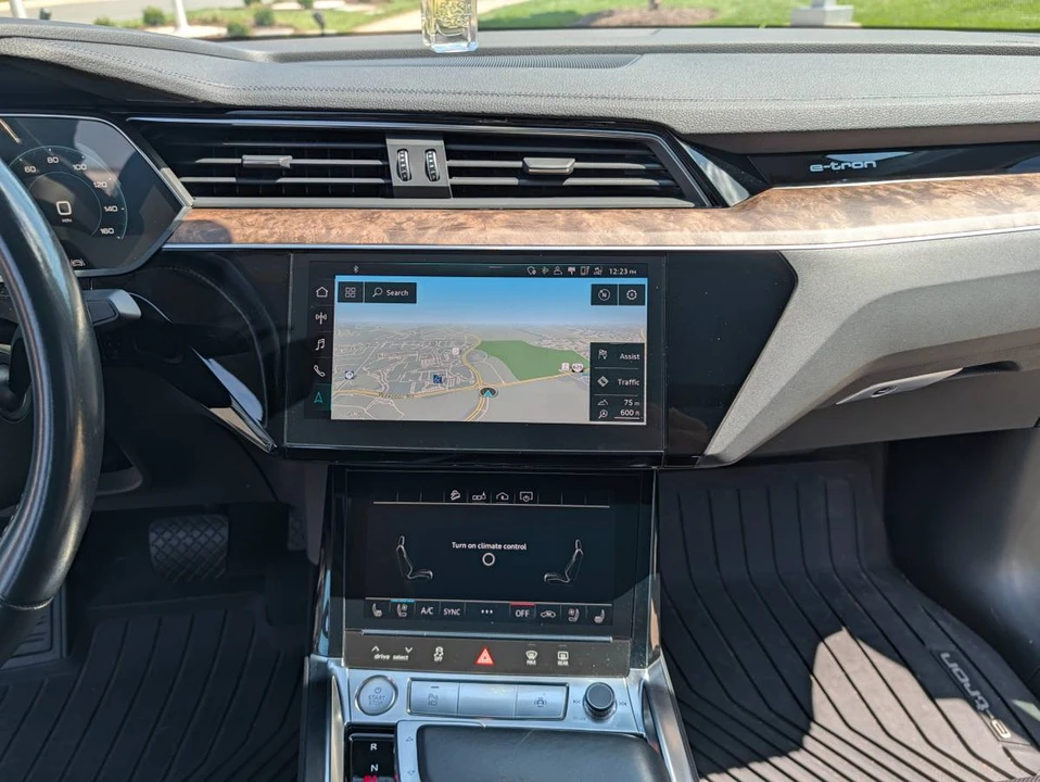 2020 Audi e-tron - Image 14 of 21