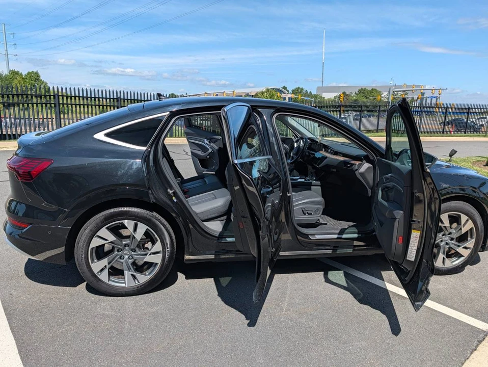 2020 Audi e-tron - Image 6 of 21