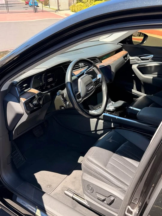 2020 Audi e-tron - Image 6 of 15