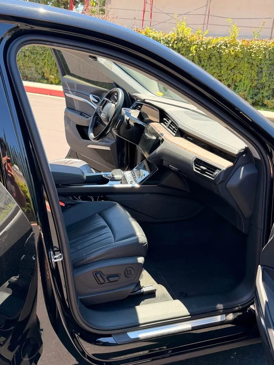 2020 Audi e-tron - Image 11 of 15