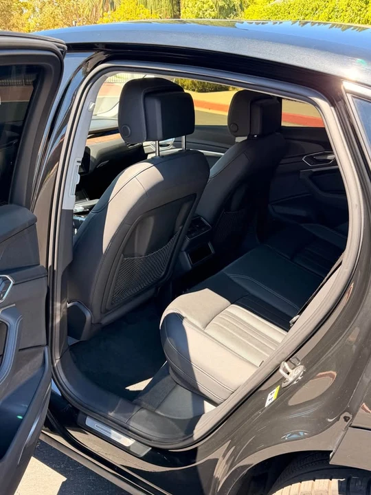 2020 Audi e-tron - Image 8 of 15