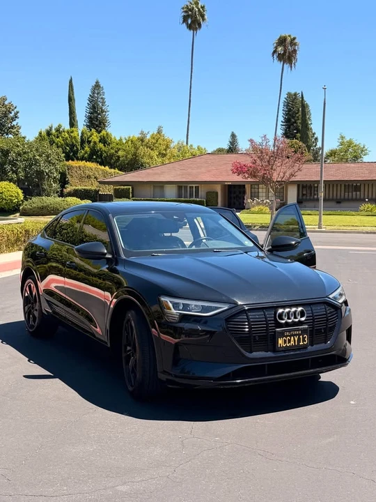 2020 Audi e-tron - Image 5 of 15