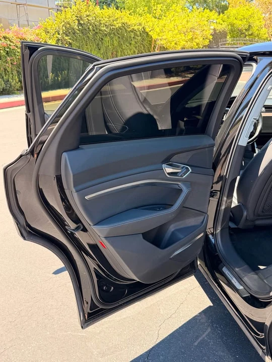 2020 Audi e-tron - Image 9 of 15