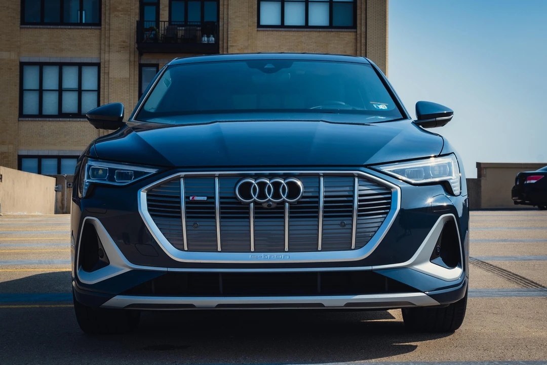2020 Audi e-tron - Image 6 of 31