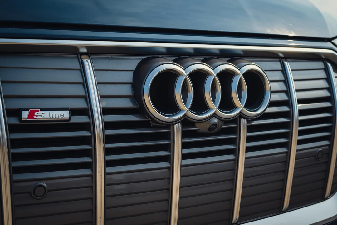 2020 Audi e-tron - Image 14 of 31