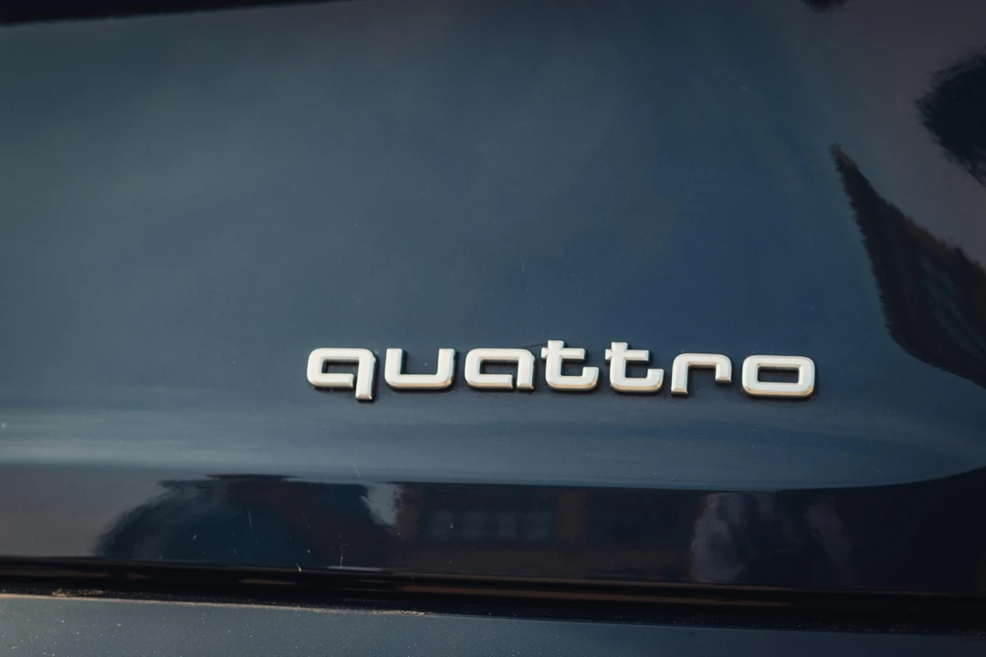2020 Audi e-tron - Image 26 of 31