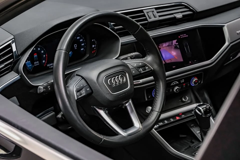 2020 Audi F3 Q3 - Image 17 of 19