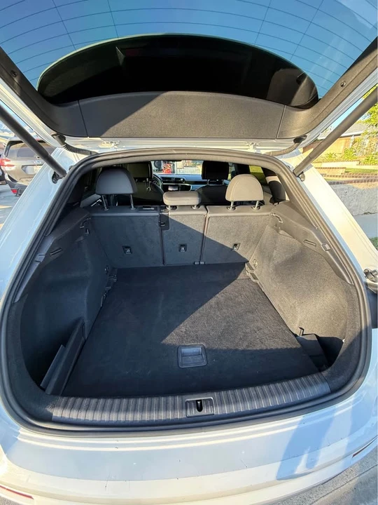 2020 Audi F3 Q3 - Image 4 of 10
