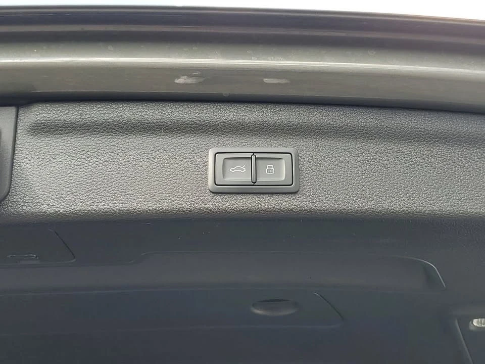 2020 Audi F3 Q3 - Image 12 of 20