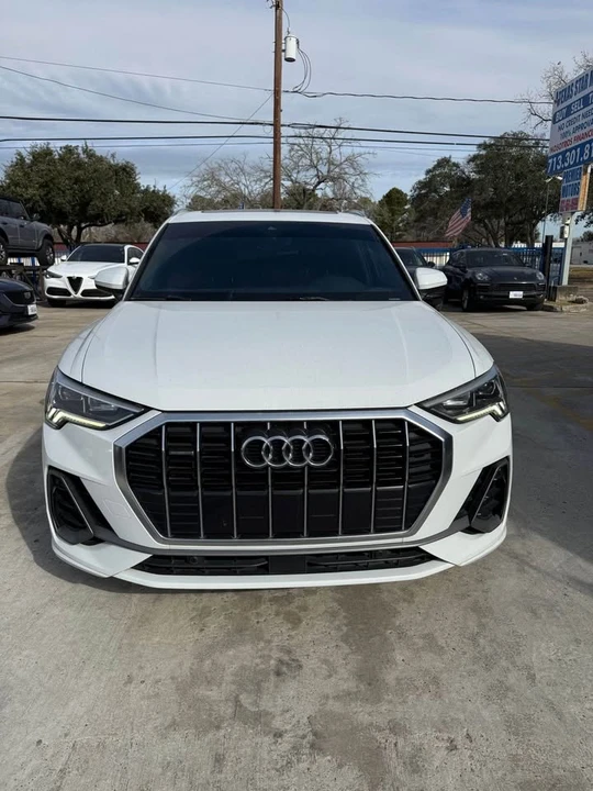 2020 Audi F3 Q3 - Image 2 of 18