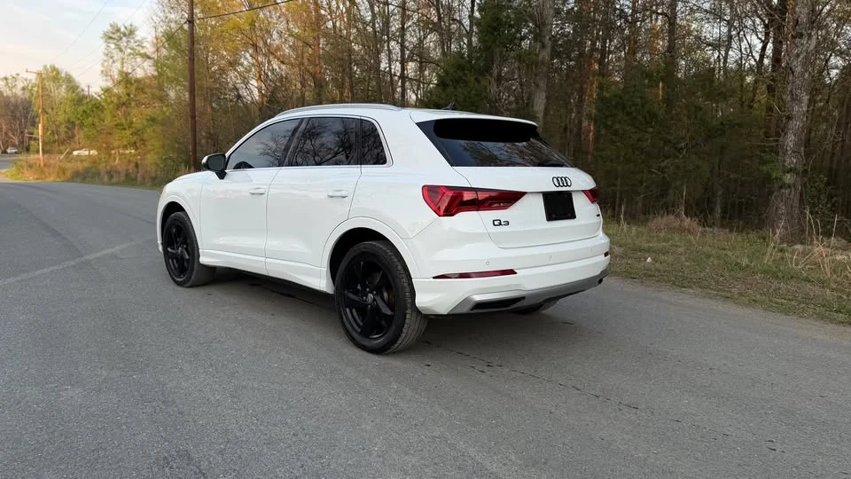 2020 Audi F3 Q3 - Image 3 of 20