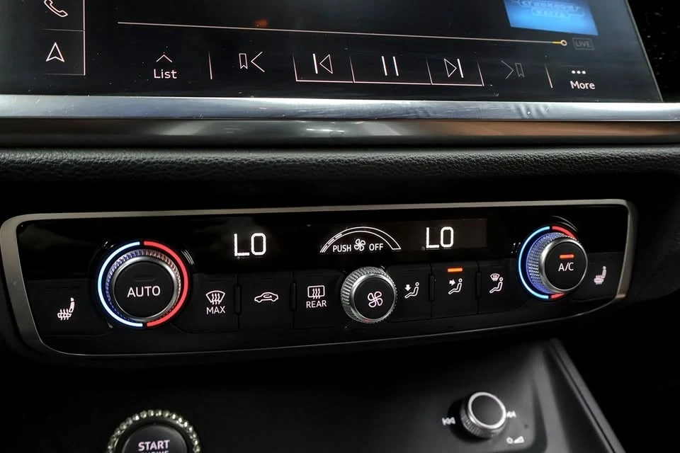 2020 Audi F3 Q3 - Image 19 of 20