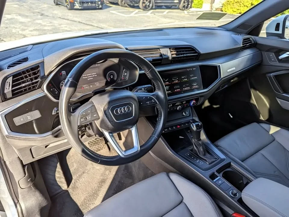 2020 Audi F3 Q3 - Image 9 of 16