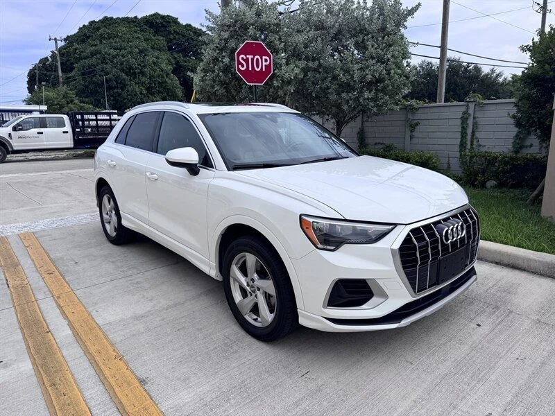 2020 Audi F3 Q3 - Image 2 of 16