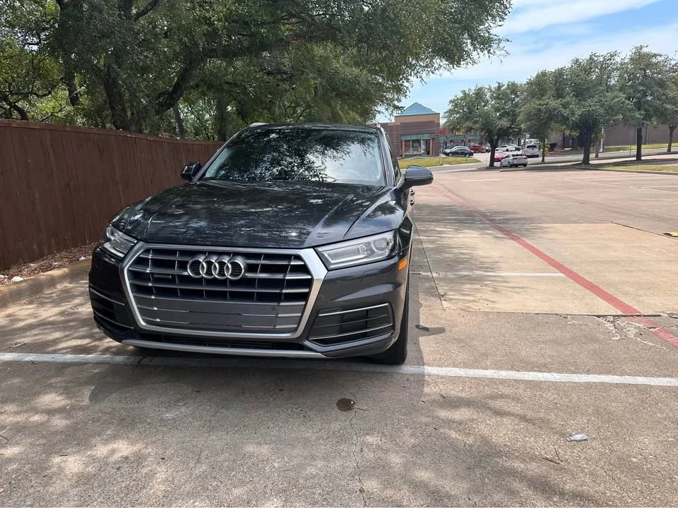 2020 Audi FY Q5 - Image 2 of 12