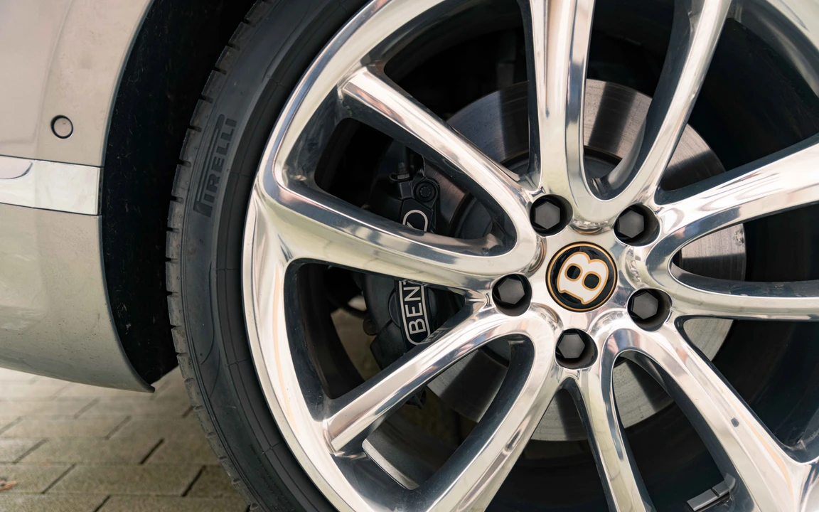 2020 Bentley Continental GT 3rd Gen - Image 26 of 31