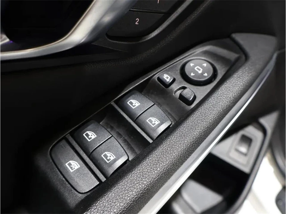 2020 BMW G20 3 Series Sedan - Image 11 of 31