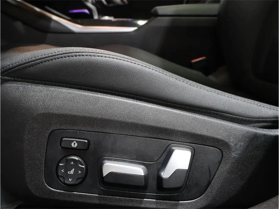 2020 BMW G20 3 Series Sedan - Image 15 of 31
