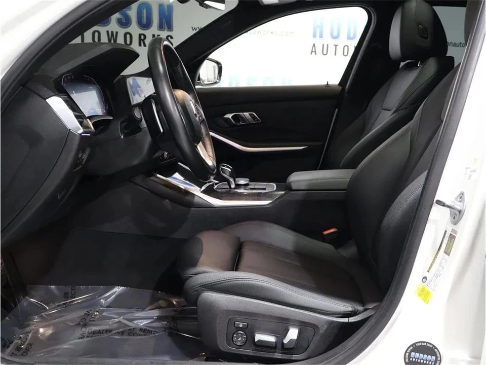 2020 BMW G20 3 Series Sedan - Image 14 of 31