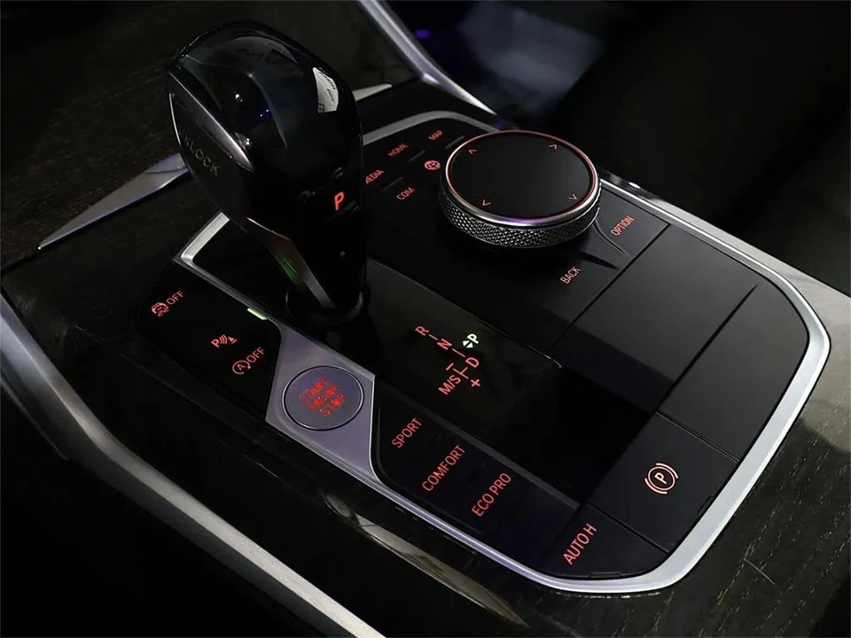 2020 BMW G20 3 Series Sedan - Image 22 of 31