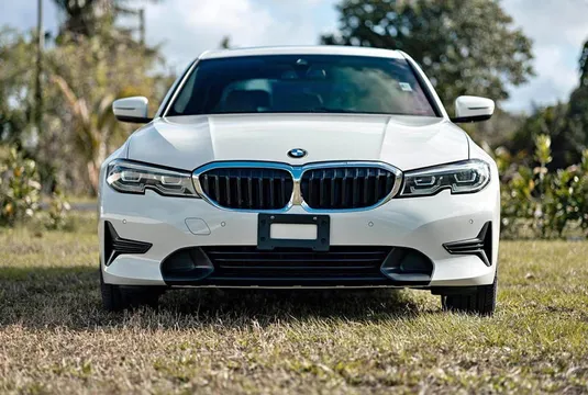 2020 BMW 3 Series 330i Sedan