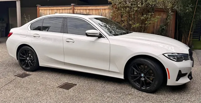 2020 BMW 330xi AWD Sedan
