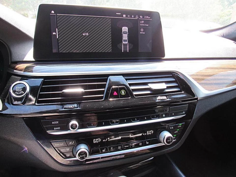 2020 BMW G30 5 Series Sedan - Image 11 of 12