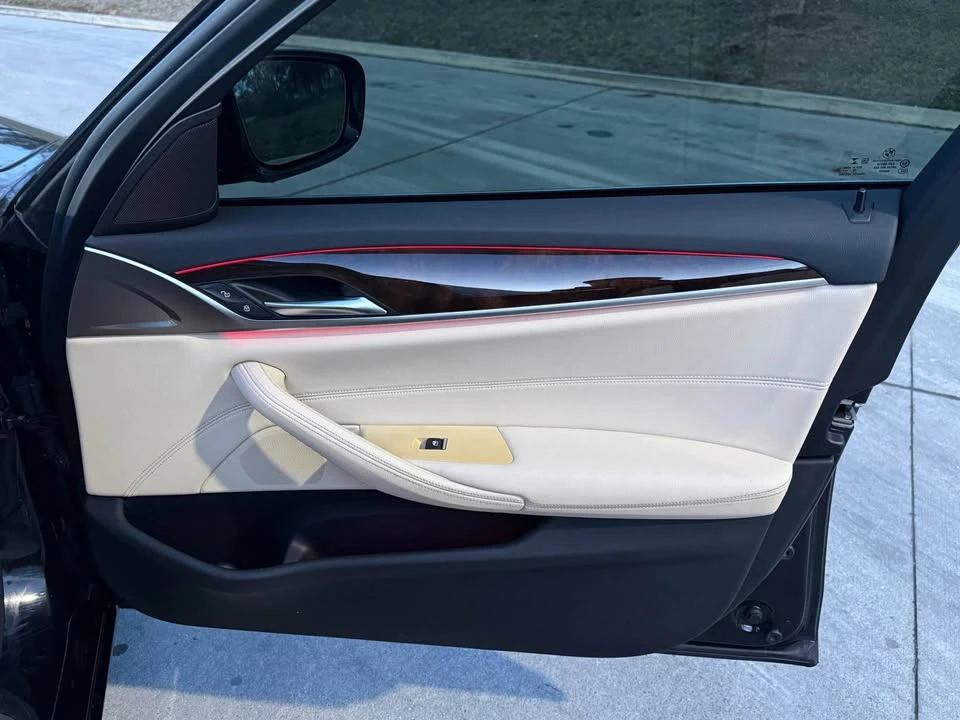 2020 BMW 5 Series - Image 12 of 17