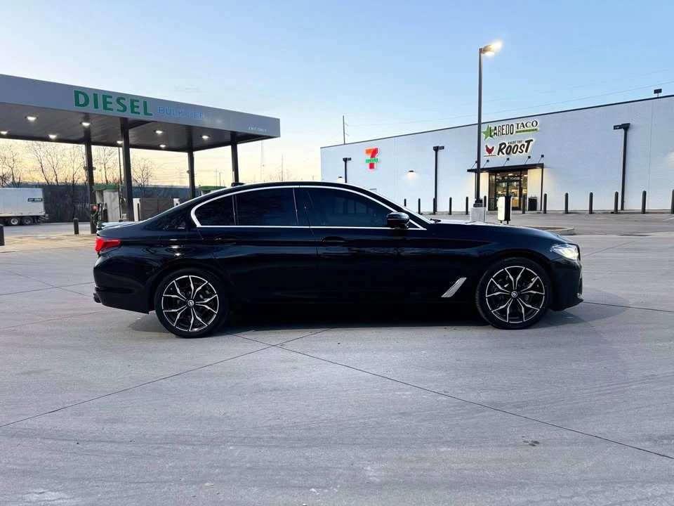 2020 BMW 5 Series - Image 5 of 17