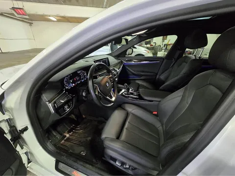 2020 BMW 5 Series 530xi Sedan 4D