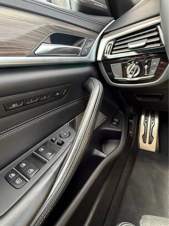 2020 BMW G30 M550i & M550d Sedan - Image 11 of 19
