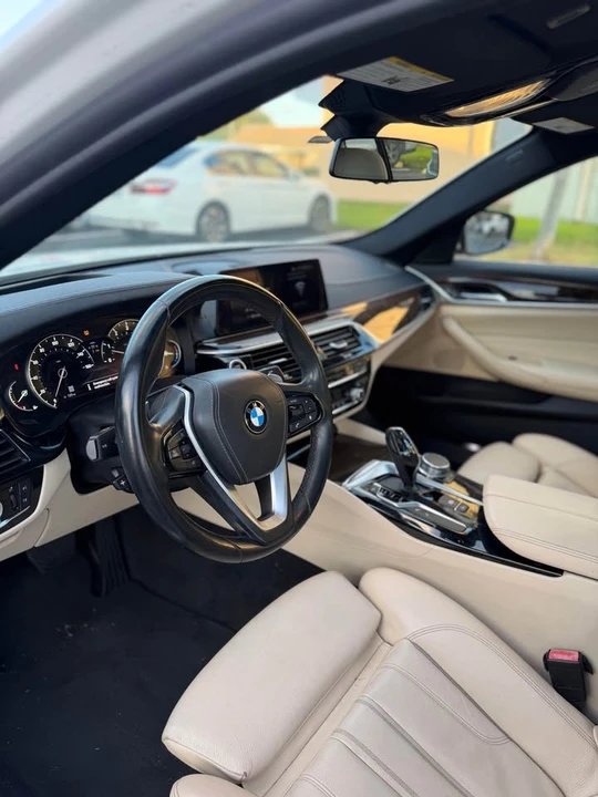 2020 BMW G30 5 Series Sedan - Image 5 of 10