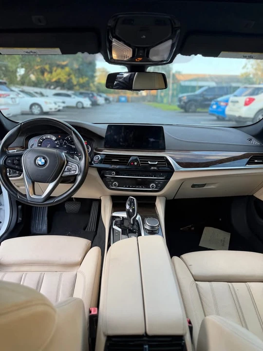 2020 BMW G30 5 Series Sedan - Image 4 of 10