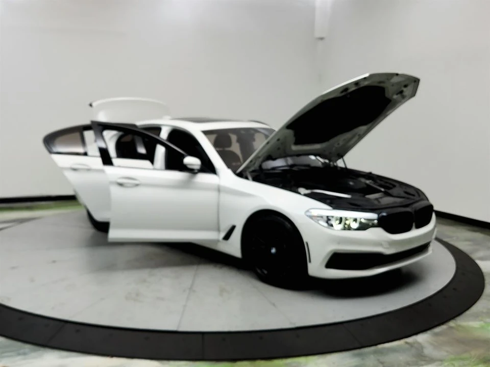 2020 BMW G30 5 Series Sedan - Image 10 of 31