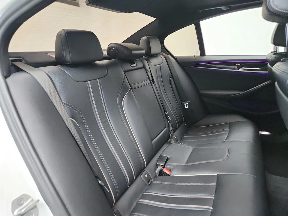 2020 BMW G30 5 Series Sedan - Image 30 of 31